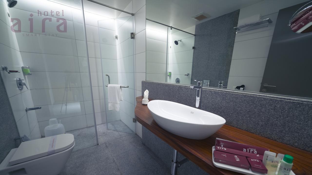 Hotel Aira Vijayawada Bagian luar foto