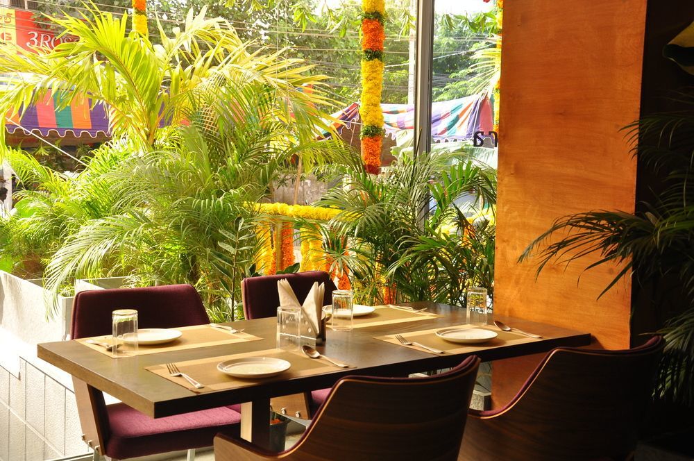 Hotel Aira Vijayawada Bagian luar foto