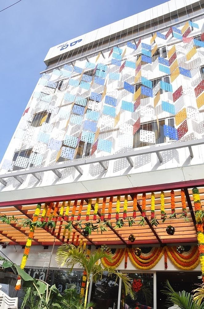 Hotel Aira Vijayawada Bagian luar foto