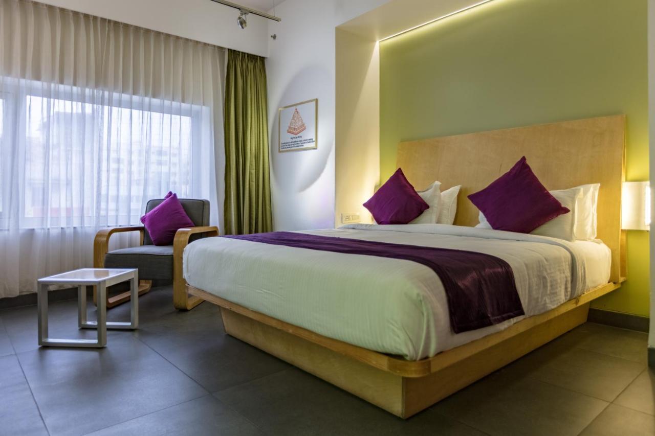 Hotel Aira Vijayawada Bagian luar foto